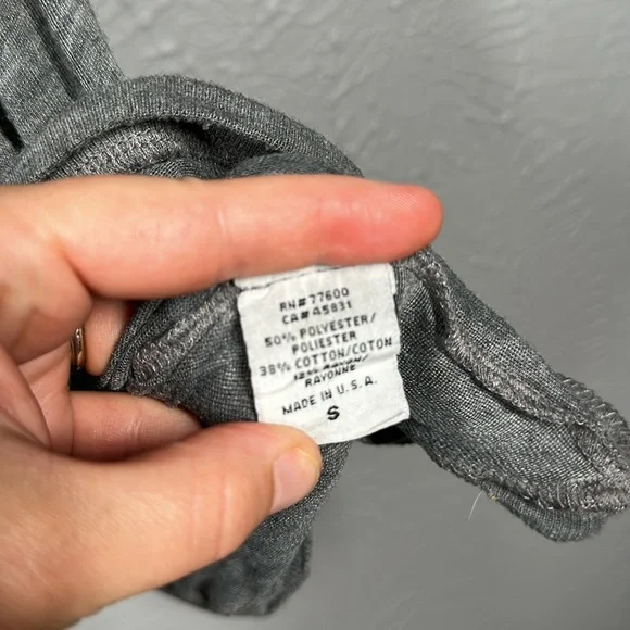 Chaser Grey Distressed Pink Floyd Cut Out Tank Top Women's Size Small - Picture 6 of 7